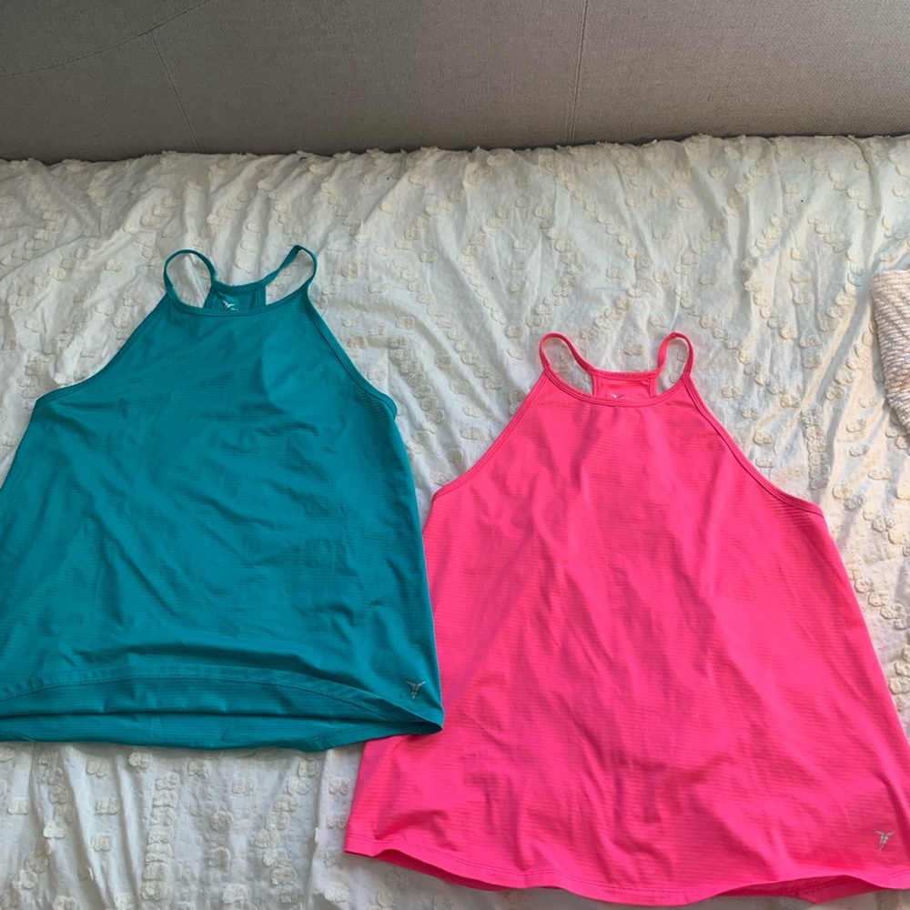 Old navy active wear tank top set